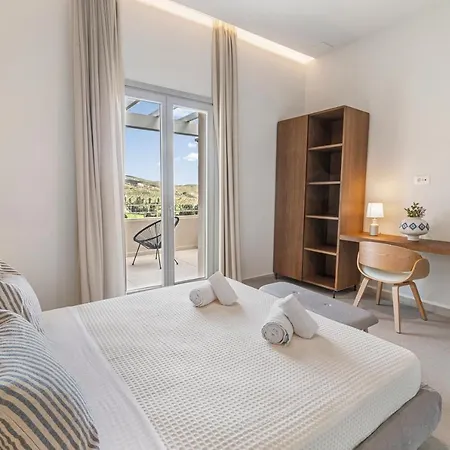 With Private Pools By Explore Βίλα