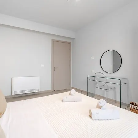 Villa With Private Pools By Explore *