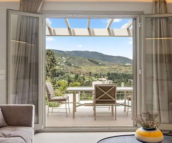 Villa With Private Pools By Explore