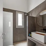 ヴィラ With Private Pools By Explore *