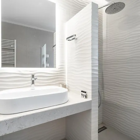 Villa Suitehome With Private Pools By Explore Andros Town