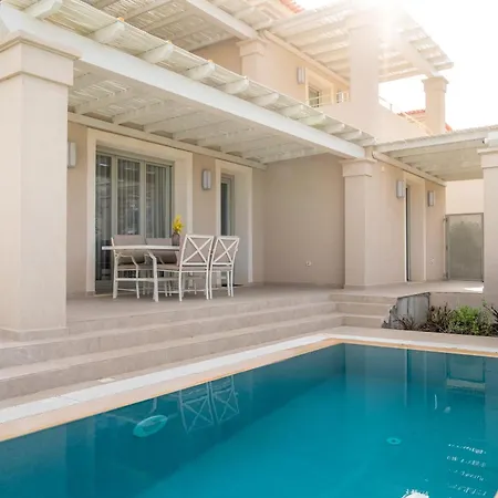 Suitehome With Private Pools By Explore * Andros Town