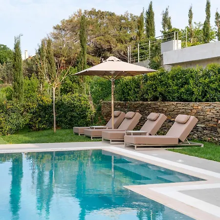Villa With Private Pools By Explore *