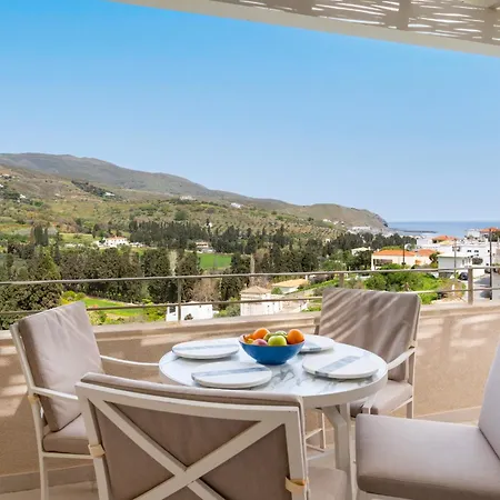 Suitehome With Private Pools By Explore Villa Andros Town