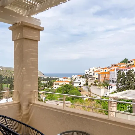 Villa Suitehome With Private Pools By Explore Andros Town