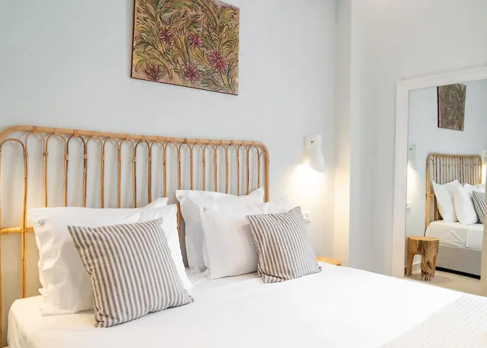 With Private Pools By Explore Villa Ándros