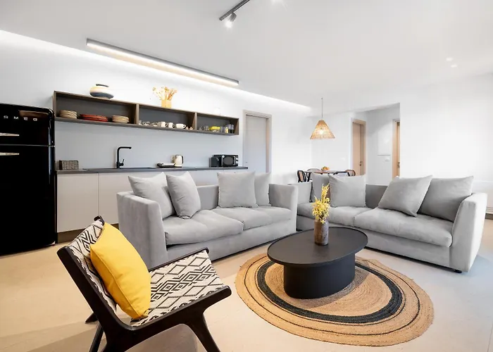 فيلة With Private Pools By Explore *