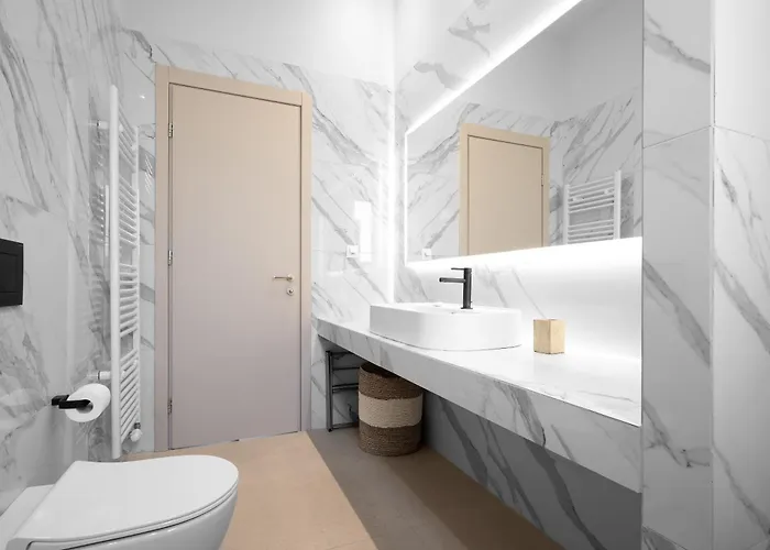 فيلة With Private Pools By Explore