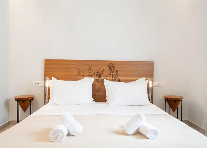 With Private Pools By Explore Villa Ándros