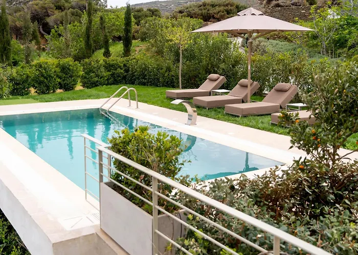 فيلة With Private Pools By Explore